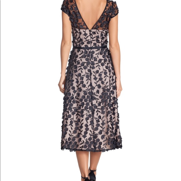 XSCAPE Floral-Lace 3D midi dress - Picture 5 of 5
